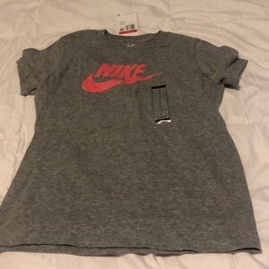 Girls Nike tshirt BRAND NEW WITH TAGS